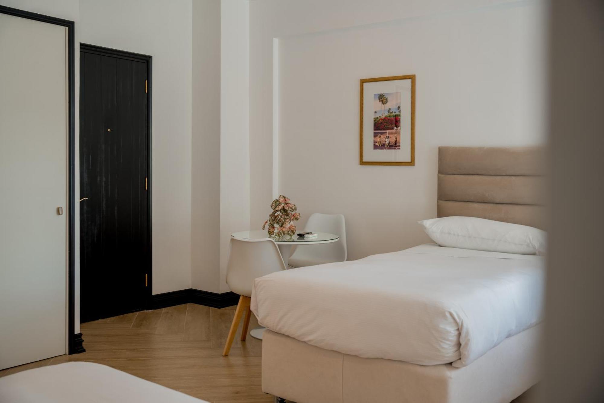 Hotel Marcos Gamero Talca  Zimmer foto
