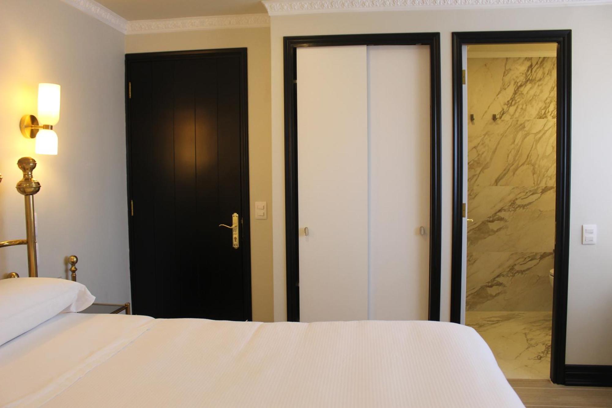 Hotel Marcos Gamero Talca  Zimmer foto